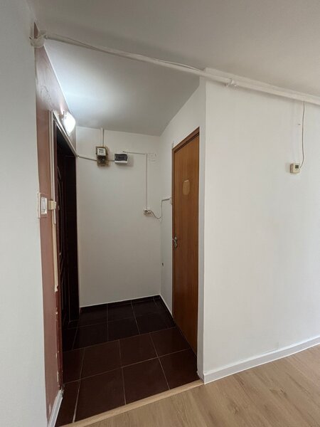 Berceni, Piata Resita
